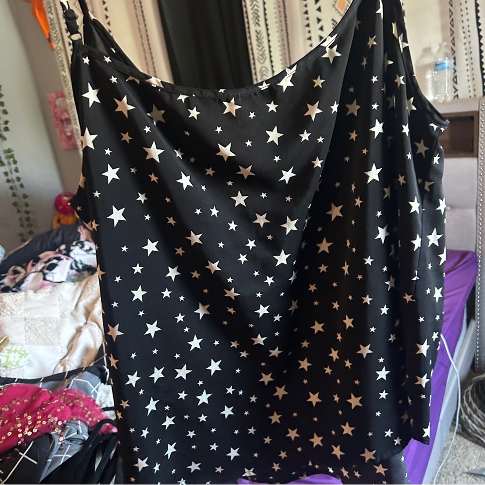 SHEIN Black Star Print Top